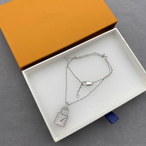 Kvinnors låsdesigner hänge diamanter halsband mode för kvinnor herr guld sier halsband unisex par smycken 2205111d