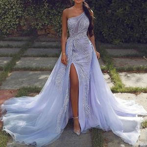 Lilac One Shoulder Prom -klänningar med applikationer Pärlor sequin En linjekvällsklänning Kvinnor bär skräddarsydd överskritfest