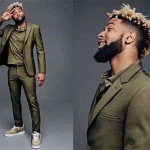 メンズスーツブレザーオリーブグリーン男性ノッチラペル衣装ホムプロムウェディンググルーミングTerno Masculino Blazer 2個（ジャケット+パンツ）カスタムマッド