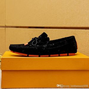 A3 Große Größe 38-47 Luxus klassische Leder Slip On Herren Loafer Freizeitschuhe Herren Modedesigner Lofer Man Mocasines Heiße Verkäufe Sommer Neue weiße Kleidschuhe