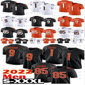 nowy nadchodzący 9 Joe Burrow CIN 1 Ja'Marr JaMarr Chase Mens Bengal Football 85 Tee Higgins Jerseys 2 Evan McPherson 28 Joe Mixon Pomarańczowe koszule Black White Stitched Jersey