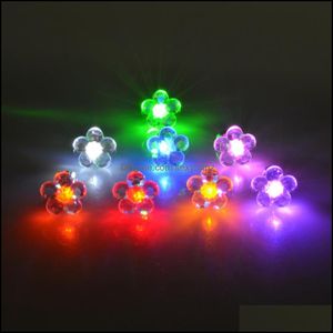Saplama küpe toptan çiçek şekli LED küpe aydınlatma bling kulak saplamaları dans partisi kanal damla teslimat 2021 mücevher seksi dh2un
