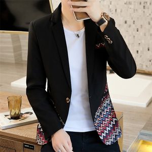 Giacca da uomo da uomo primavera e autunno con cuciture in stile coreano, tendenza della personalità, giacca western singola in stile britannico 220514