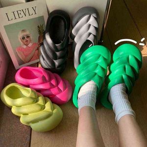 Сандалии дома пузырьки женские тапочки летние мягкие пена Unisex Runner Sandals Slides Peach Pare Fashion Platform Designer Shoes Male 2022 220623