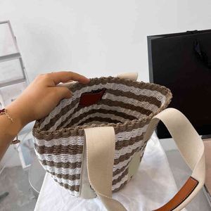 Summer Straw Bucket Women Designer Handbags Woven Rainbow Tote Beach Handbag Lady Crossbody Bags Vocation Purses 220704