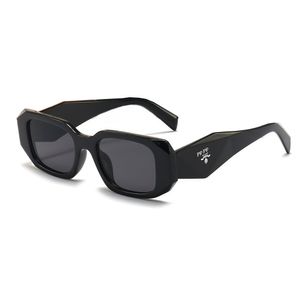 Designer solglasögon klassiska glasögon goggle utomhus strand solglasögon för man kvinna blanda färg valfri triangulär signatur