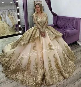 Prenses Gold Quinceanera Elbiseler Uzun Kollu Aplike Boncuk Tatlı 16 Elbise Pageant önlükleri Vestidos de 15 2022 C0526A1