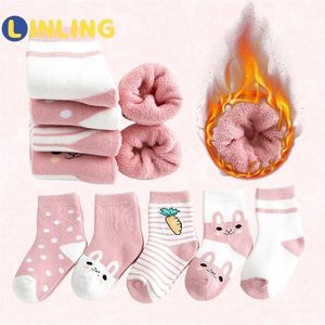 LINLING 5 paia bambini inverno spessi calzini caldi neonate ragazze calzini di cotone autunno bambini simpatico cartone animato calzini di coniglio V103 LJ201216