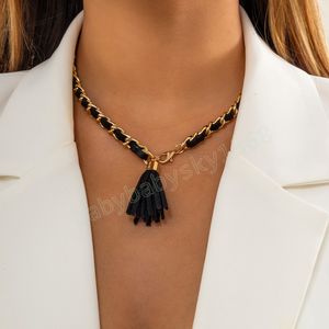 Kors PU Läder Metall Choker Halsband Krage För Kvinnor Black Tassel Hängsmycke Halsband Vintage Neck Collier Smycken