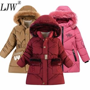 Piumino invernale ragazze cappotti di pelle moda ispessimento e vero calore giù cotone cappotto di media lunghezza parka cappotti cappotto per bambini vestiti 220826