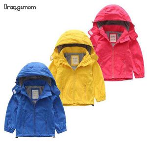 Meninos e meninas Jackets infantis Jaquetas de primavera Jaquetas Criança Capuz Capuz Capuz Propertérfia de Windbreaker roupas de bebê 2-7 anos J220718