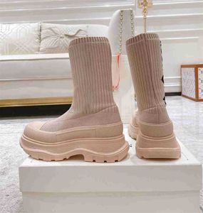 2022 HotSelling Famous Brand Breattable Sticke Boots Designer Women's Classic Luxury Non-Slip Platform Shoes Men's Sock Half Booties Soft Cotton Shoe For Par