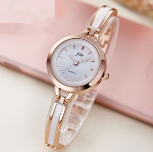 Модный простые женские браслеты часы Серебряные золотые досуги Смотреть популярные наручные часы, женские женщины, элегантные наручные часы для подарков