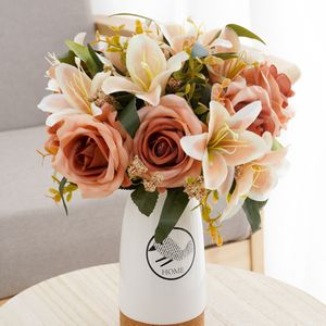 Róża Lily Sztuczne Jedwabnicze Kwiaty Dla Bride Bukiet Domowy Salon Boże Narodzenie Fałszywe Kwiaty Dekoracje Ślubne DIY Układ