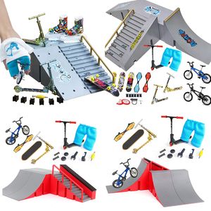 Mini Finger Bike Bicycle Skateboards Ramp Parts Set s Scooter Two Wheel Board Park Toys 220608