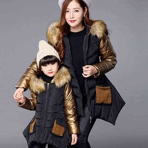 2-10 år Baby Girls Winter Jacka Barn Down Jacket Fur Hood Collar Stitching Fashion Warme Girls Outerwear Jacket Dress J220718