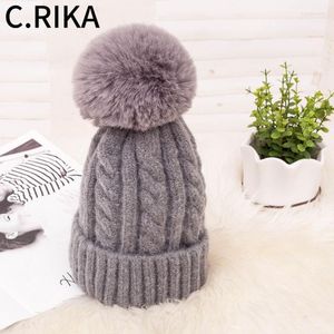 Beanie/Skull Caps Pompon in pelliccia sintetica Cappelli invernali lavorati a maglia per le donne Ragazze Skullies Berretti Spessa palla soffice Moda femminile Cappello caldo1 Eger22