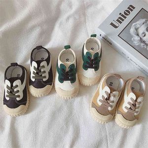 Cozulma barn canvas skor pojkar flickor mjuka ensamskor 1-6 år småbarn barn platt sneakers baby andningsbara sportskor 21-32 G220517