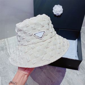 Designers Bucket Hat Fashion Hats Women Casual Seersucker Lightweight Seaside Riding Cap Men Baseball Caps Straw Hat 04284YB