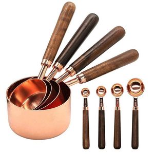 8st Measuring Cups Spoons Ställ valnöthandtag rostfritt stålpläterat kopparmetall Mätskopa Bakningssats Kökstillbehör T200523