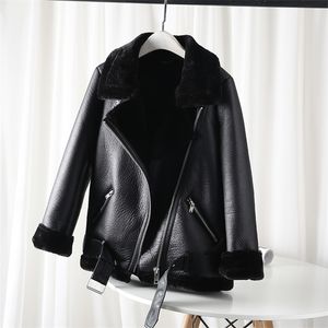 The womens jacket with extra thick warm and lamb feather rider artificial fur 220812