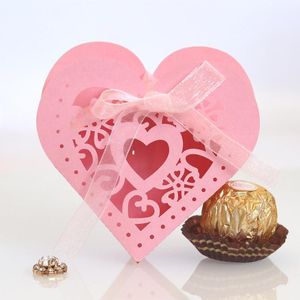 Presentförpackning 20/50 st valentins dagshjärta lase cut Wedding Sweets Candy Dragee favoritlådor med bandbordsdekorationer förpackningsperiod