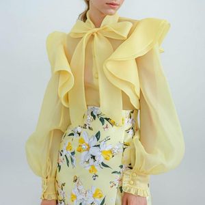 Kvinnors blusar skjortor vår sommar bowknot ruffled organza blus kvinnor stilig sexig långärmad skjortvinnor