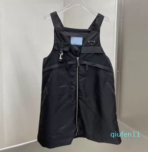 2022-Women's Strap Jumpsuit Rompers Dress Summer Nylon Shorts Chest Inverted Triangle Pocket Design Elastic Waist Straps Pants High Quality