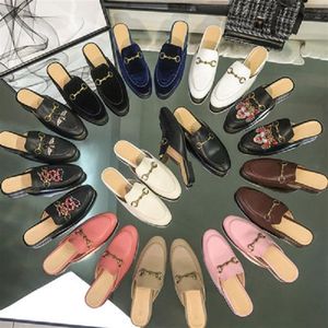 Wholesale custom sized shoes resale online - Women s slippers muller shoes new metal buckle flat leather online celebrity lazy sandals gclogo custom size sandals t