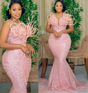 2022 Plus Size Arabisch Aso Ebi Rosa Meerjungfrau Sparkly Prom Kleider Sheer Neck Perlen Abend Formale Party Zweiter Empfang Geburtstag Verlobungskleider Kleid ZJ622