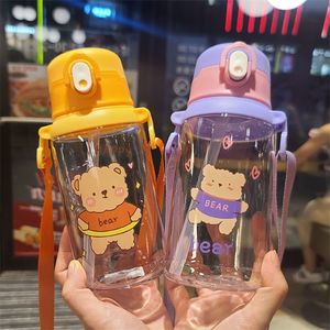 Coreano Straw Cup Strap Cute Portable Children's Girls Water Studente di grande capacità Bottiglia anti-caduta per bambini 220509