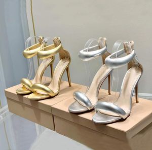 Gianvito 10.5cm stiletto Topuklu Sandalet kadınlar için gök yüksek topuk yaz lüks tasarımcı ayakkabı Altın gümüş siyah Buzağı deri ayak kayışı topuklu Arka fermuarlı ayakkabı