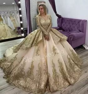 Princess Gold Quinceanera klänningar Långa ärmar Applique Beading Sweet 16 Dress Pageant -klänningar Vestidos de 15