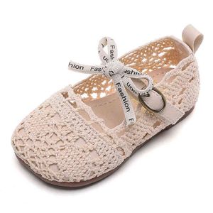 2022 Baby Girls Shoes Spring Summer Soft-soled Toddler Shoes Children Princess Korea Style Single Shoes Breathable Mesh Sandals G220418