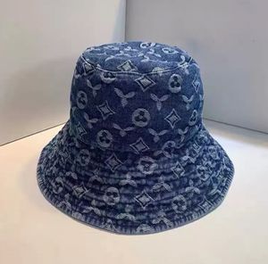 2022 Cowboy Bucket Hat Casual Luxury Unisex Caps Women Mens Designer Hats Cool Casquette Denim Print Mittade Cap Men Beanie 22051305R