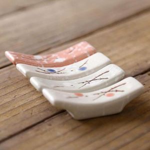 Porta bacchette in ceramica stile giapponese con design a fiocco di neve Porta bacchette da cucina per la casa Strumenti per gadget per la cura del supporto sxjun21