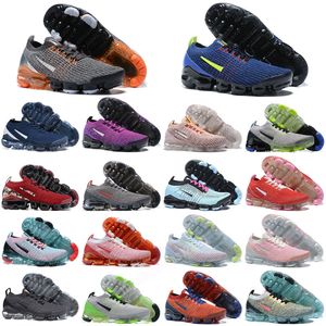 2019 Chaussures Moc 2 snörningslösa löparskor Triple Black Designer Herr Dam Sneakers Fly Vit stickad kudde Trainers Zapatos 2022