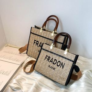 Luksusowe projektanci torebki torby na ramię worki na sprzęgło crossbody torebki na zakupy litery letnia słomka torba na dzianin