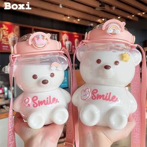kawaii 곰 물병 밀짚 스트랩 대용량 우유 버블 티 컵 귀여운 아이들 여자 학교 야외 음료 병 220509