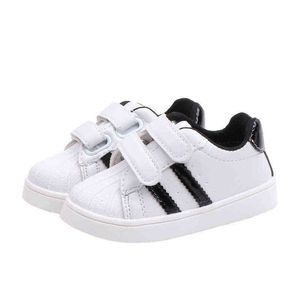Nya barn skor barn sneakers pojkar skor flickor pu läder sport vit skolskor avslappnad sko mode småbarn baby sneakers g220517