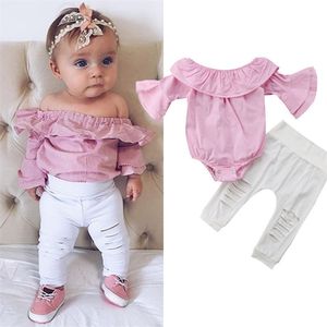 2 pezzi set di vestiti per neonate ragazze con spalle scoperte pagliaccetto jeans strappati bianchi pantaloni infantili rosa abiti nati set di vestiti 220608