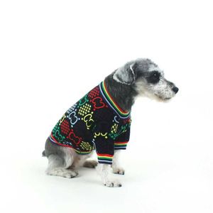 Sweaters köpek giyim köpekleri tasarımcı sweatshirt sıradan çok renkli mektup köpek tasarımcıları kazak moda kış sonbahar sweatshirthy84