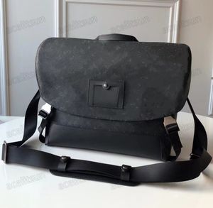 Messenger bag PM voyager Luxury Designer Classic Presbyopia One Shoulder Crossbody Bag Men's Black