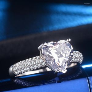 Ringos de cluster Romântico 925 Sterling Silver Ring Ladies Jewelry Wedding em forma de zircão em forma de coração RingCluster de noiva wynn22