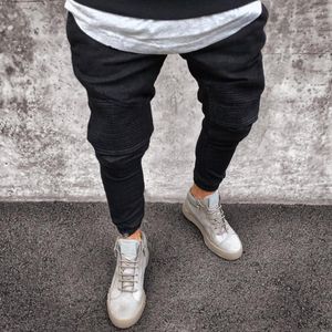 Mężczyźni w trudnej sytuacji jeansy plisowane chude motocyklowe spodnie Black Blue Denim dla mężczyzn Slim Fit Hip Hop Pant