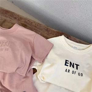 デザイナーベビーキッズ服の男の子の女の子の服セット夏の贅沢なTシャツとショーツトラックスーツの子供の服半袖80cm-140cm