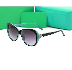 Mit Diamond Top -Qualität Luxusdesigner Sonnenbrille Klassische PC -Rahmen Beach Sonnenbrille für Männer Frauen 4 Farben Optionales Großhandel Zahlen Geschenk