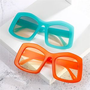 Fashion Sunglasses Candy Color Sun Glasses Unisex Goggles Anti-UV Spectacles Irregular Eyeglasses Oversize Frame Ornamental A++