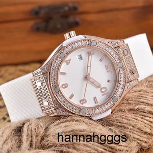 Senhoras de luxo relógio de alta qualidade relógio de relógio de borracha de borracha Brand High Watch Watch Wholesale 33mm ooev