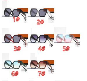 MOQ = 10 Summer Man Fashion Outdoor UV Ochrona Metalowe srebrne okulary przeciwsłoneczne Kobiety Kwasko -okulary słoneczne szklanki unisex okulary rowerowe okulary czarne kolorowe gogle